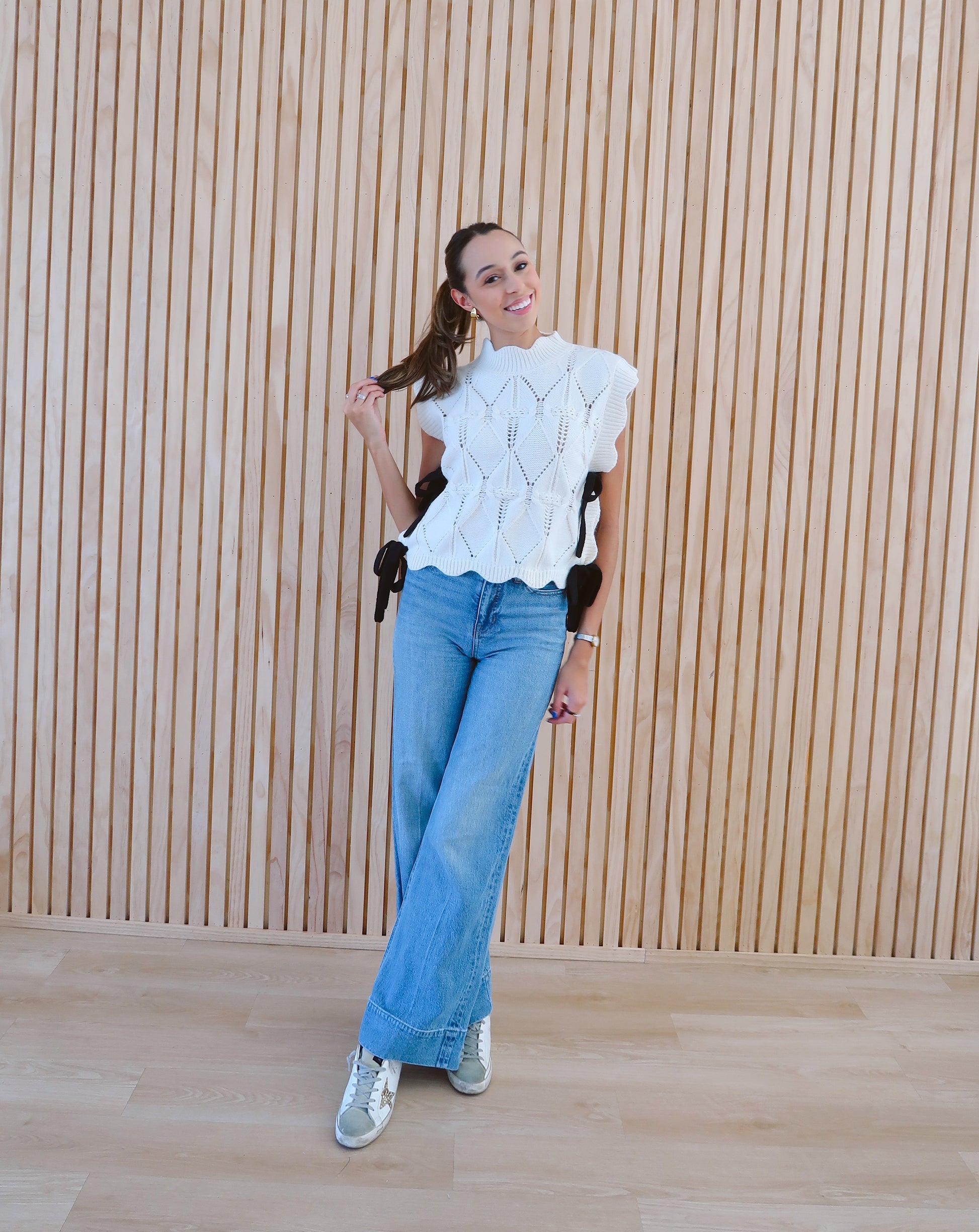 Bow Sweater Vest - White