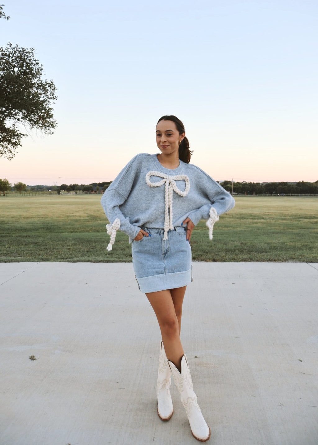 Clara Oversized Pullover Bow Sweater - Blue